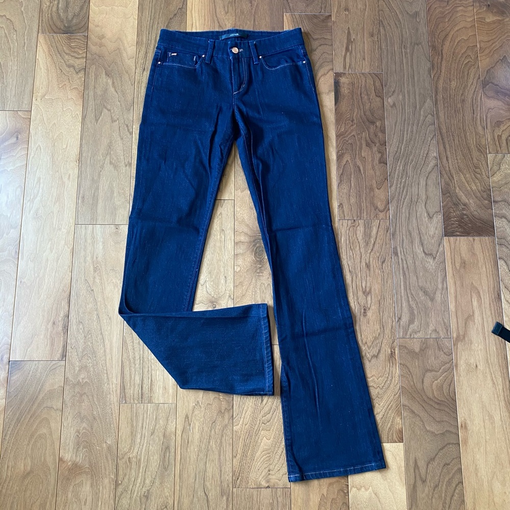 Joe’s Jeans: Twiggy Fit mid-rise jeans